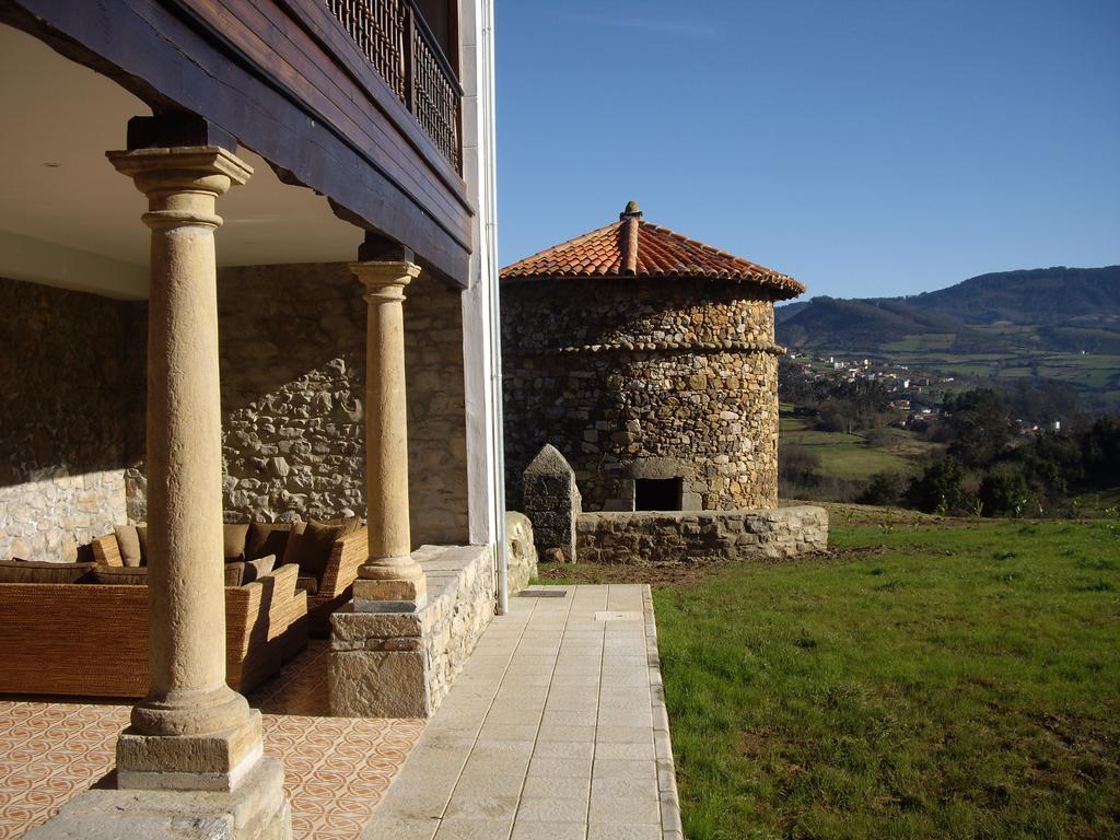 Hotel Casona Cuervo San Tirso de Candamo Eksteriør bilde
